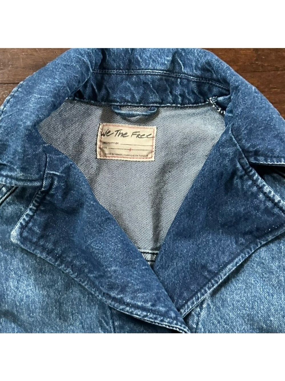 Free People We The Free Cropped Denim jacket-size Small-EUC retail $129 - Picture 5 of 12